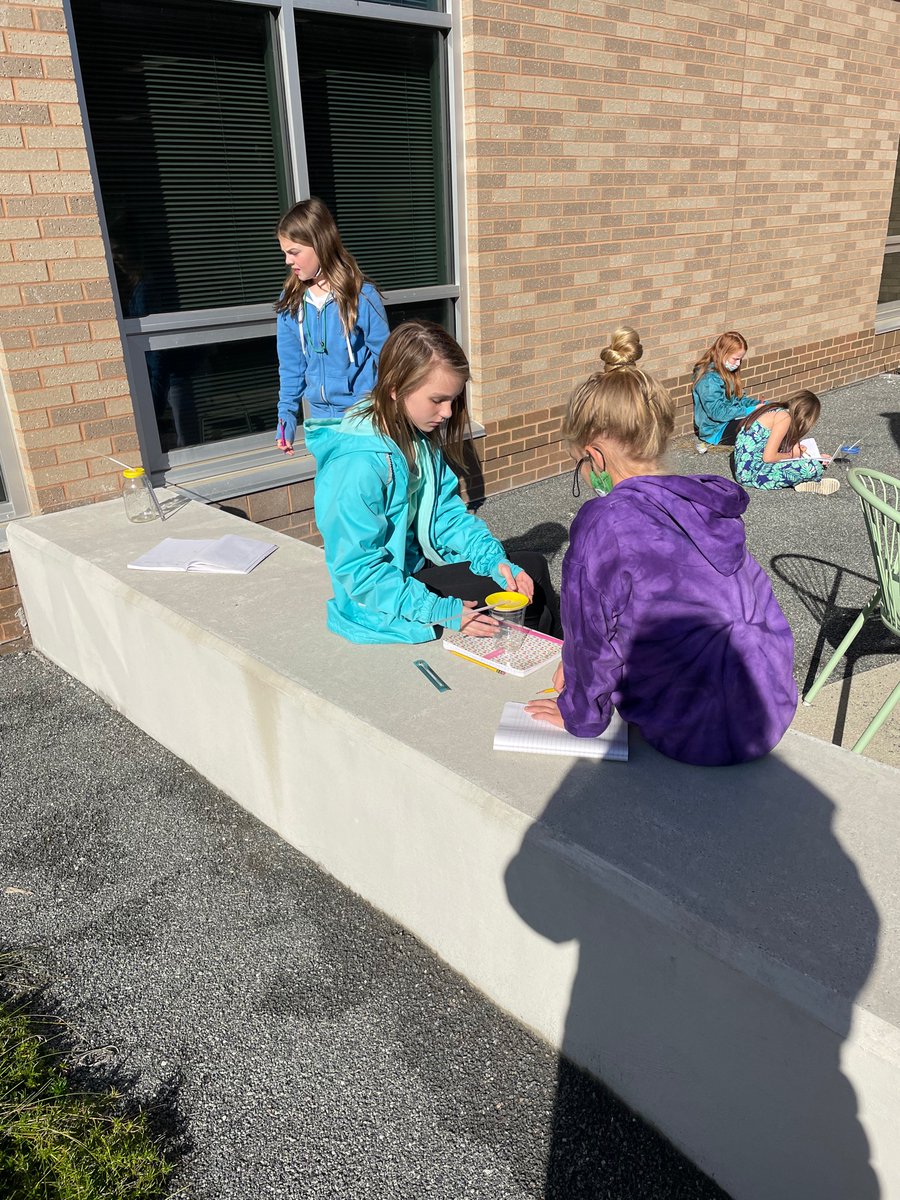 MrsCarnes1's tweet photo. We built barometers today! So much fun! Students were able to observe and record changes in air pressure https://t.co/RQBoPPMskZ