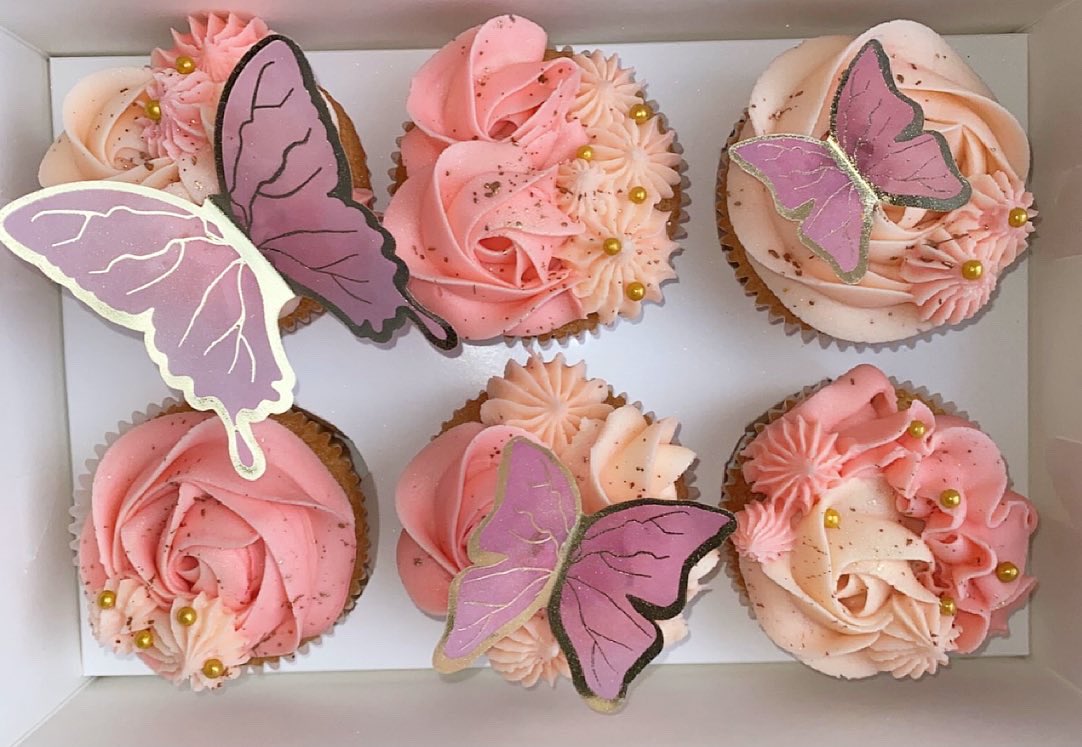 ✨All retweets appreciated! ✨

I will be donating to this amazing raffle for bone cancer, so many prizes to be won including a box of my cupcakes!

Here are some recent cupcakes but for more check out my Instagram @annas_cakes_ 💘✨