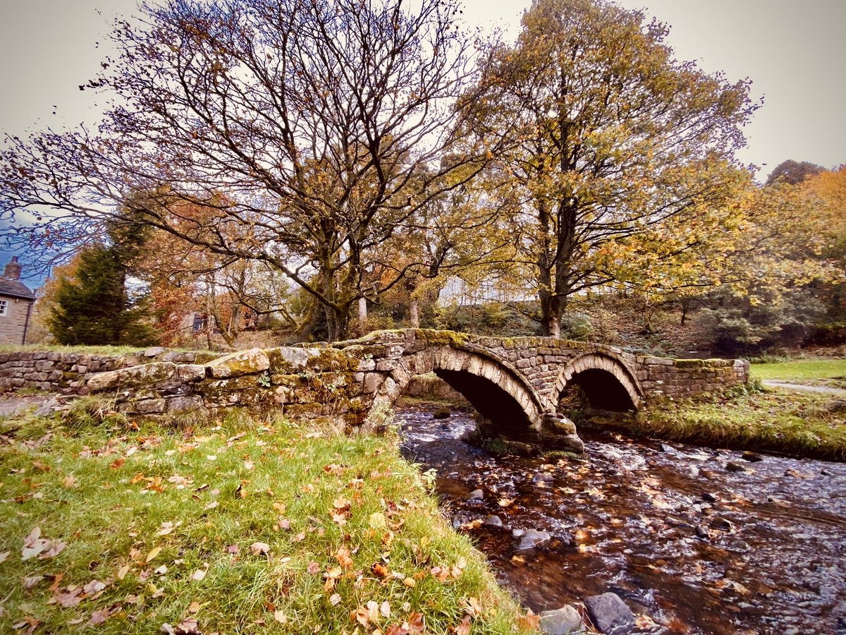 A birthday wander around Wycoller. Beautiful colours this time of year. 🥰🍂
