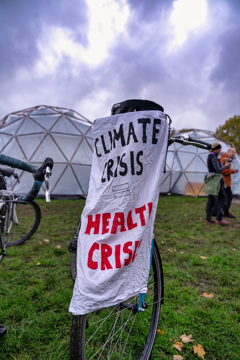 ClimateAccept's tweet photo. Between 450 orgs repping 45mil. health workers signing the #HealthyClimatePrescription and the #RideForTheirLives, the medical community has made its voice heard about how the climate crisis is a health crisis - will #COP26 listen?

#BupaStories #PollutionDrift #OurChildrensAir https://t.co/Yrks0h078s