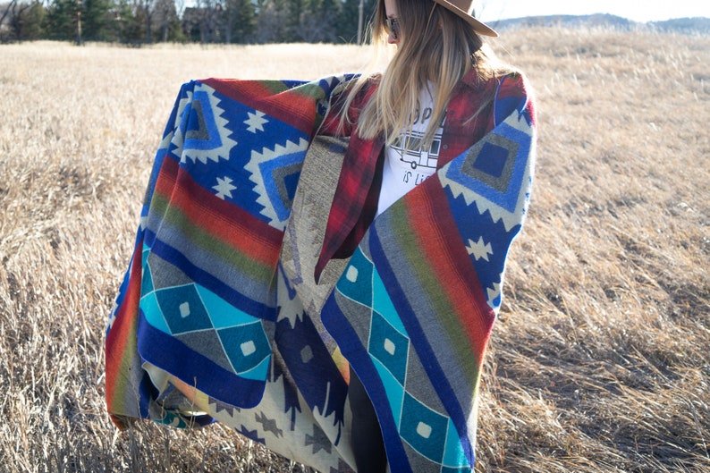 Lovasi_International tweet media