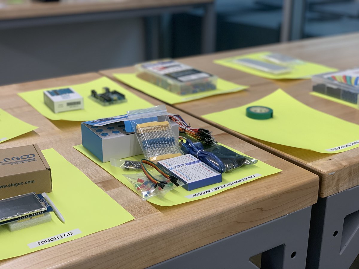 SkyHack_KSU's tweet photo. From Arduinos to breadboards to drones, we have it all!
#Hackathon participants will be able to check out these items and more to create their aviation innovations.
#SkyHack begins this Friday, donβt miss your chance to join: https://t.co/TabpJpQuzt https://t.co/YpW5x6qLh2