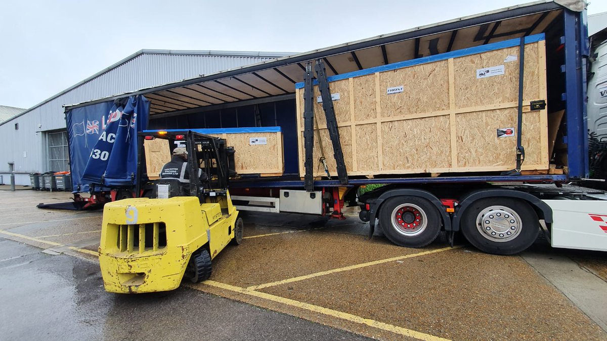 iSubltd's tweet photo. We just love seeing machines being loaded ready to be delivered to our customers. Here are 2 d.gen ARTRIX H8 industrial digital textiles printers getting ready for delivery and install. 
#dgen #fabicprinting #dyesublimation #digitalprinting https://t.co/pcbtfD5Lir