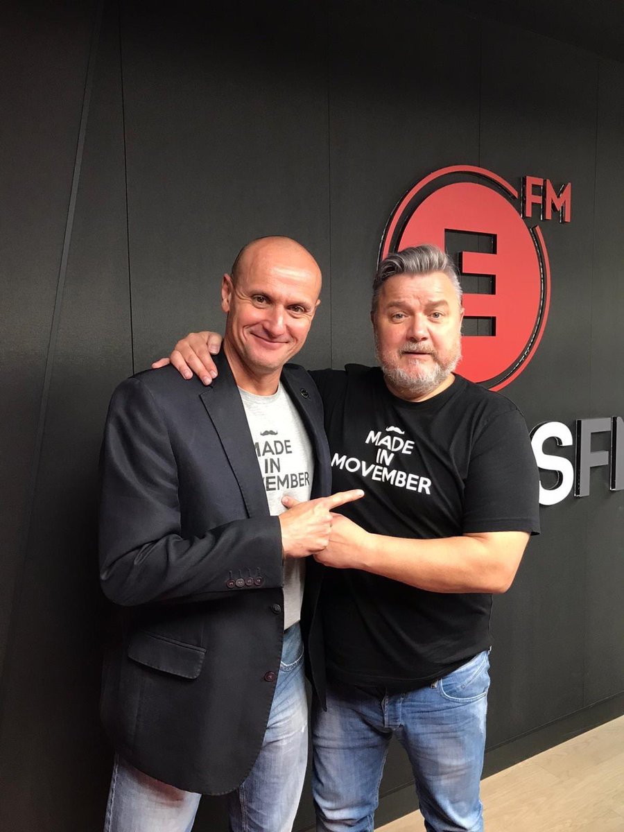 Movember_CZ's tweet photo. Děkujeme za možnost prezentace Movemberu na radiu Expres FM, kde Nadační fond Muži proti rakovině v rozhovoru s Milošem Pokorným reprezentoval prof. MUDr. Roman Zachoval, Ph.D., MBA.

#Movember #muziprotirakovine #NeRaka #NechSeVysetrit https://t.co/vvBpWjL7e9