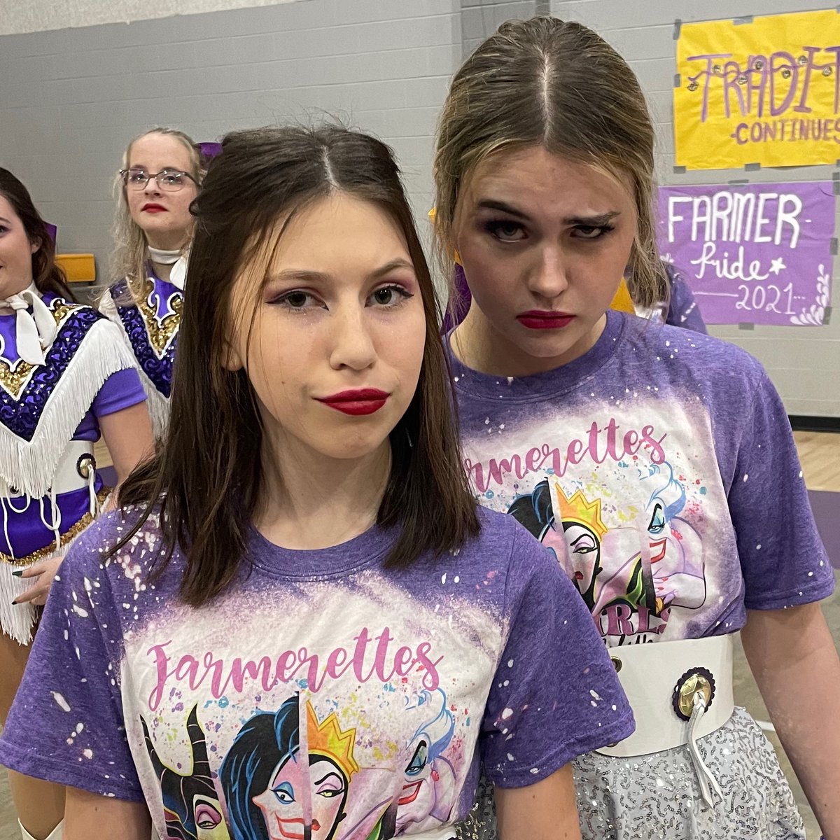 FhsFarmerettes's tweet photo. Holidays are coming have you ordered your holiday gear? Store closes Friday! A potion goes towards our Farmerettes!  https://t.co/TXfl1yTV9k https://t.co/DMUZiSSBcF