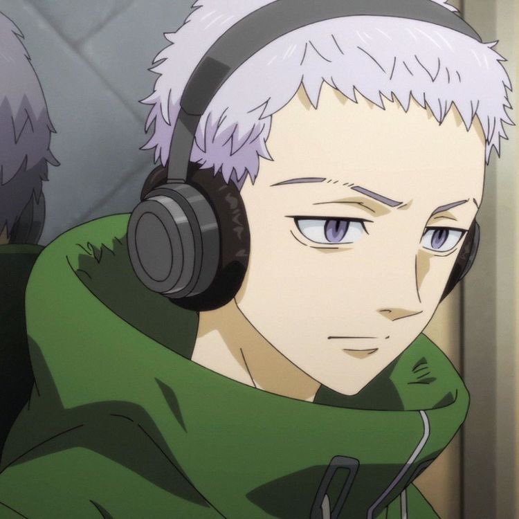 dailymitsuya's tweet photo. guess what song he's listening to 👀 https://t.co/SFgYmpK7yQ