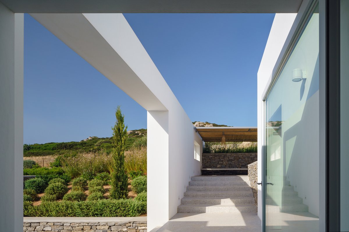 Arqenblanco's tweet photo. Casa Mirador - React Architects + Christophe Pingaud Architecture
Imagen: George Messaritakis
________________________________
#casa #reactarchitects #christophepingaud #georgemessaritakis #paros #grecia #arquitecturagrecia #arquitecturaenblanco #arquitectura #proyecto #diseño https://t.co/HhlQ355eSk