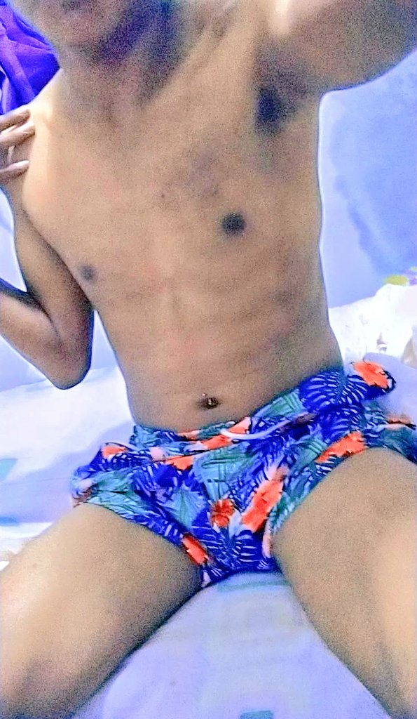 AlbertBal99's tweet photo. Cómo que ya me falta ir al gym a marcar y agarrar volumen 😏😈.

.
.
.
🔥🍆🍑

.
.
Follow me and share please 🥺
#gay #versatile #twink https://t.co/063i82hTGl
