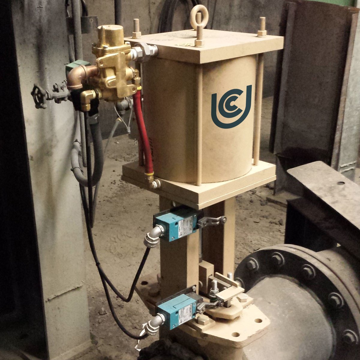 uccenviro's tweet photo. View the UCC 300W Knife Gate Valve featured in the November 2021 Issue of @PowderBulkSolid magazine.
https://t.co/gXi8z6WqsS
#UCC #UCCEnvironmental #Engineering #materialhandling #solids #solutions #Knifegatevalve #powderbulksolids https://t.co/8D7EbbMZQz