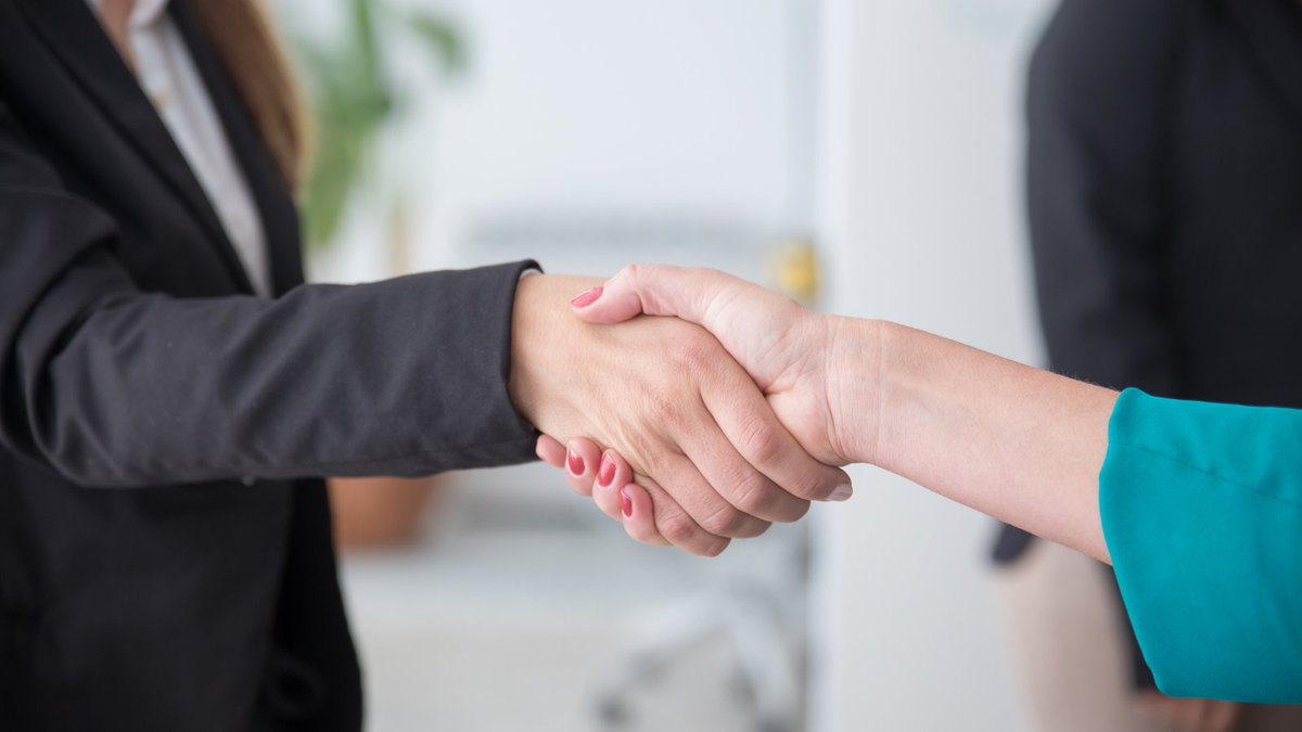 Pleased to hear about the outcomes from two fantastic #Kickstart recruitment events last week. In #Leith Jobcentre, 48 customers were offered a job start or an interview. Great to have the support from <a href="/EdinChamber/">Edinburgh Chamber of Commerce</a> to advocate on their linked employers’ behalf.