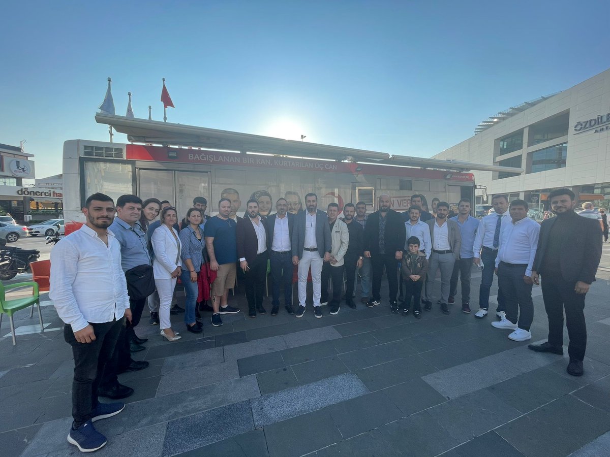 PskTahsinAkkaya's tweet photo. BASARDIK!
KIZILAY HAFTASI olmasi hasebiyle Kan Bağışı Organizasyonumuza yaklasik 100'e yakin DEVA AILESI ile katilim sagladik. Kan Bagisinda Bulunduk. Inaniyorum yardimlarimiz yardim bekleyen insanlara hayat vericektir.
Herkese TEŞEKKÜRLER!
@devakepez07 https://t.co/aNNfSrAaL0