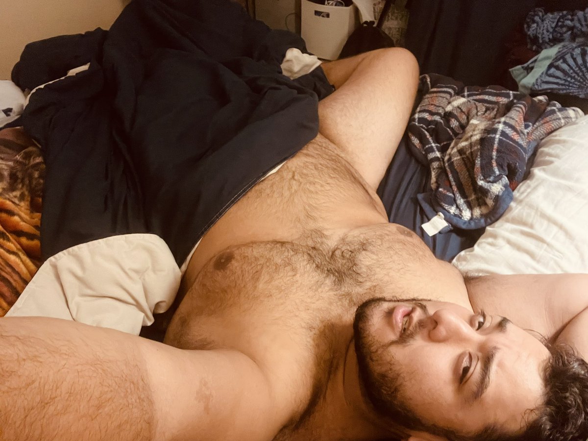 seabear1432's tweet photo. Good morning #gay #bear #thick #naked #free #thirsttweets #shirless P.S. I need cuddles get in here https://t.co/gmKIz4xaBW