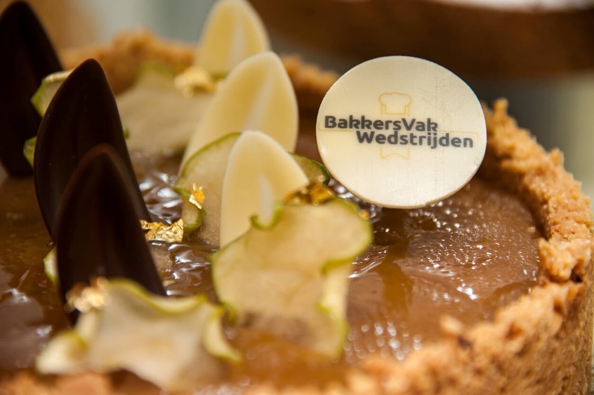 Bakkers en banketbakkers hebben jullie je al ingeschreven voor de wedstrijd van het jaar ! #Bakkersvakwedstrijden inschrijven kan tot vrijdag  5 november. …svakwedstrijden.bestellingplaatsen.nl