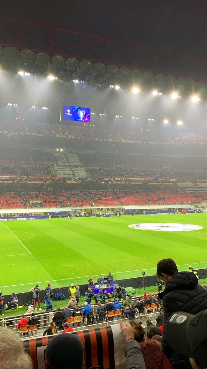 _andreafc's tweet image. ❤️🖤