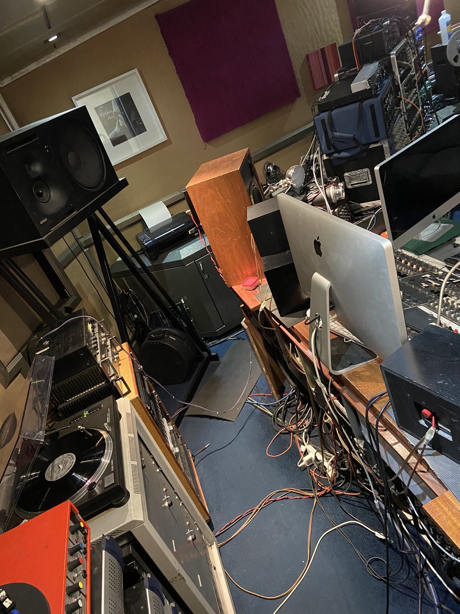 deck_doctor's tweet image. Signal cable upgrade @lemobstudios 
Not everyday you get to hear an SL1210mk2 played through a Neve desk!
#Technics1200 #Technics1210 #technicssl1210 #technicssl1200 #deck_doctor #deckdoctor #vinyl
#technicssl1200mk2 #technicssl1210mk2 #SL1200 #SL1210 #dj #decks #audiophile #neve