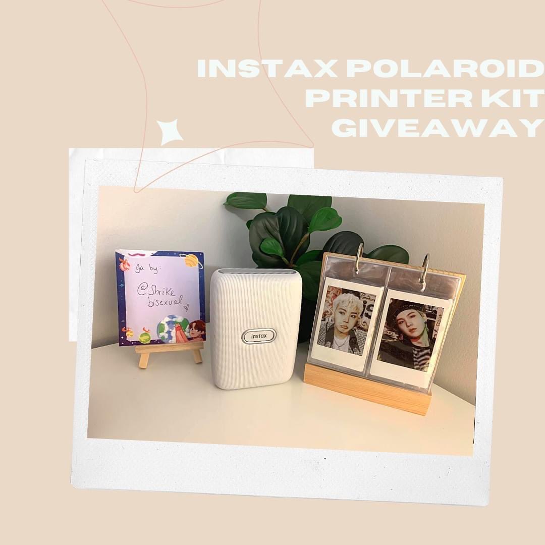 snowflowergifts's tweet photo. ✦ MILESTONE GIVEAWAY 
— 1 winner | worldwide

›  rt, followers only
›  see reply for inclusions
›  ends dec 3 https://t.co/3mCu1v7ihX