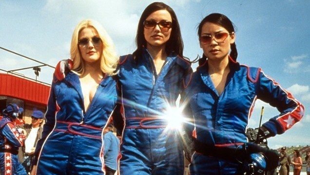 LiunaticFringe's tweet photo. Happy anniversary to #LucyLiu, #MyGirlDrew, #CameronD and #Destiny! #CharliesAngels released 21 years ago today, and our lives haven't been the same. https://t.co/lyeVPCI0eR