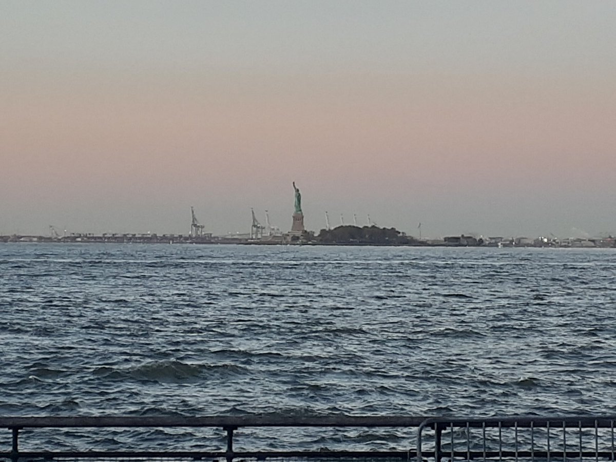 JesusL65's tweet photo. Great outdoor jog this morning in New York before heading to the 3rd day at @SubInsider #subscriptionshow https://t.co/o1kJC0YoTg