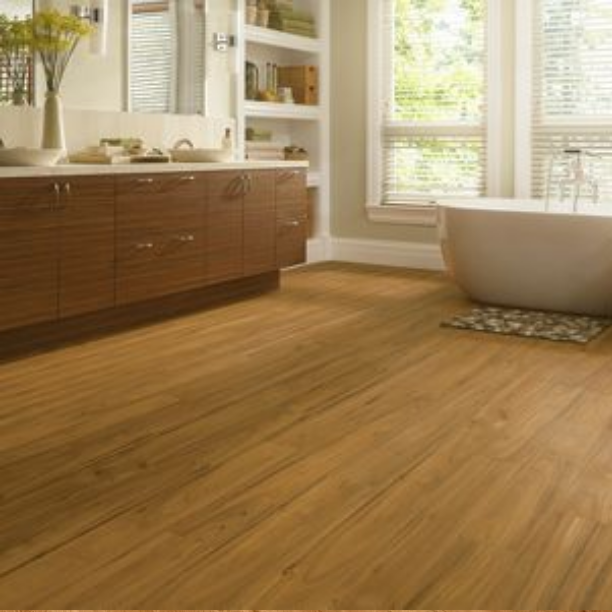 O piso vinílico da Interfloor é o revestimento ideal para quem não abre mão da beleza nem da praticidade além do excelente custo-benefício.