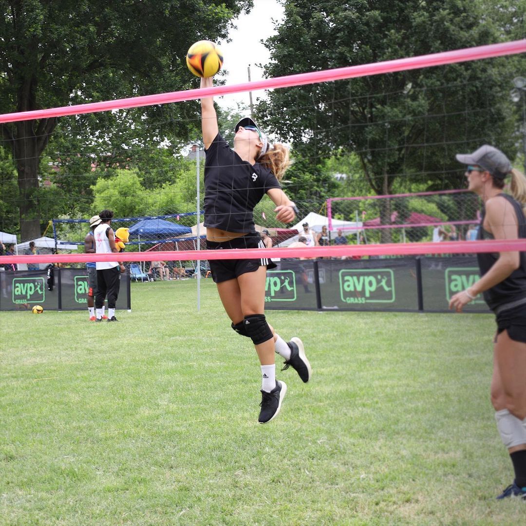 "Being an athlete you are supposed to be recovering the same amount of time you dedicate to training and lifting. By incorporating OOFOS, I can recover without giving up time in my day." - Katie Spieler, Professional Beach Volleyball Player. bit.ly/3m6i2Su