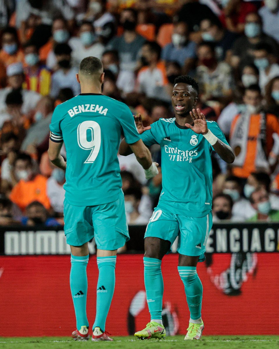 mundodabola's tweet photo. Assistência de Vinícius Jr e gol de Benzema! https://t.co/RNZxCxEwBd