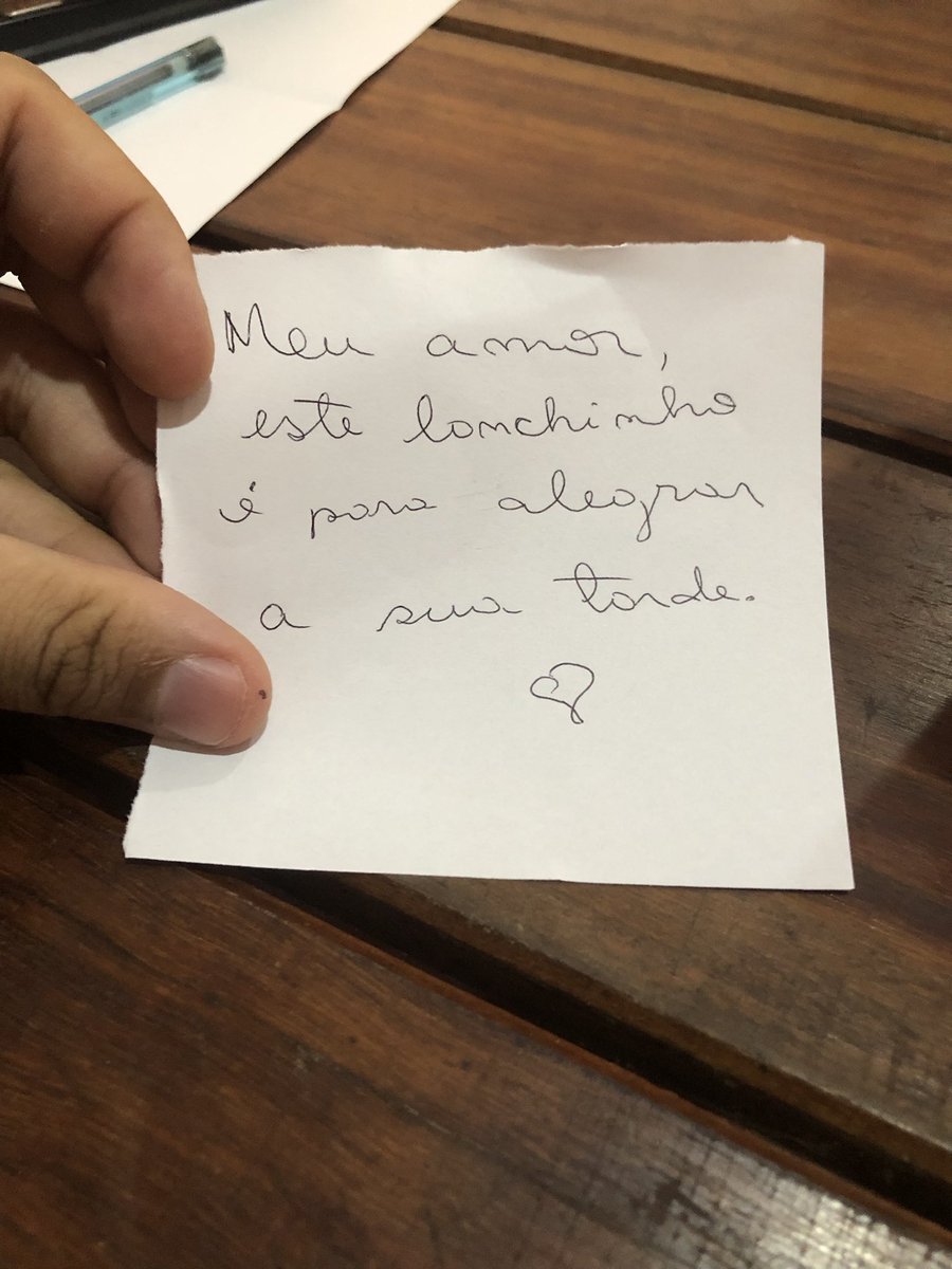 breniiiito's tweet photo. O cliente pede, a gente faz. 🤭

Cúmplices de uma larica 🧡 https://t.co/FVsNmGdD5m