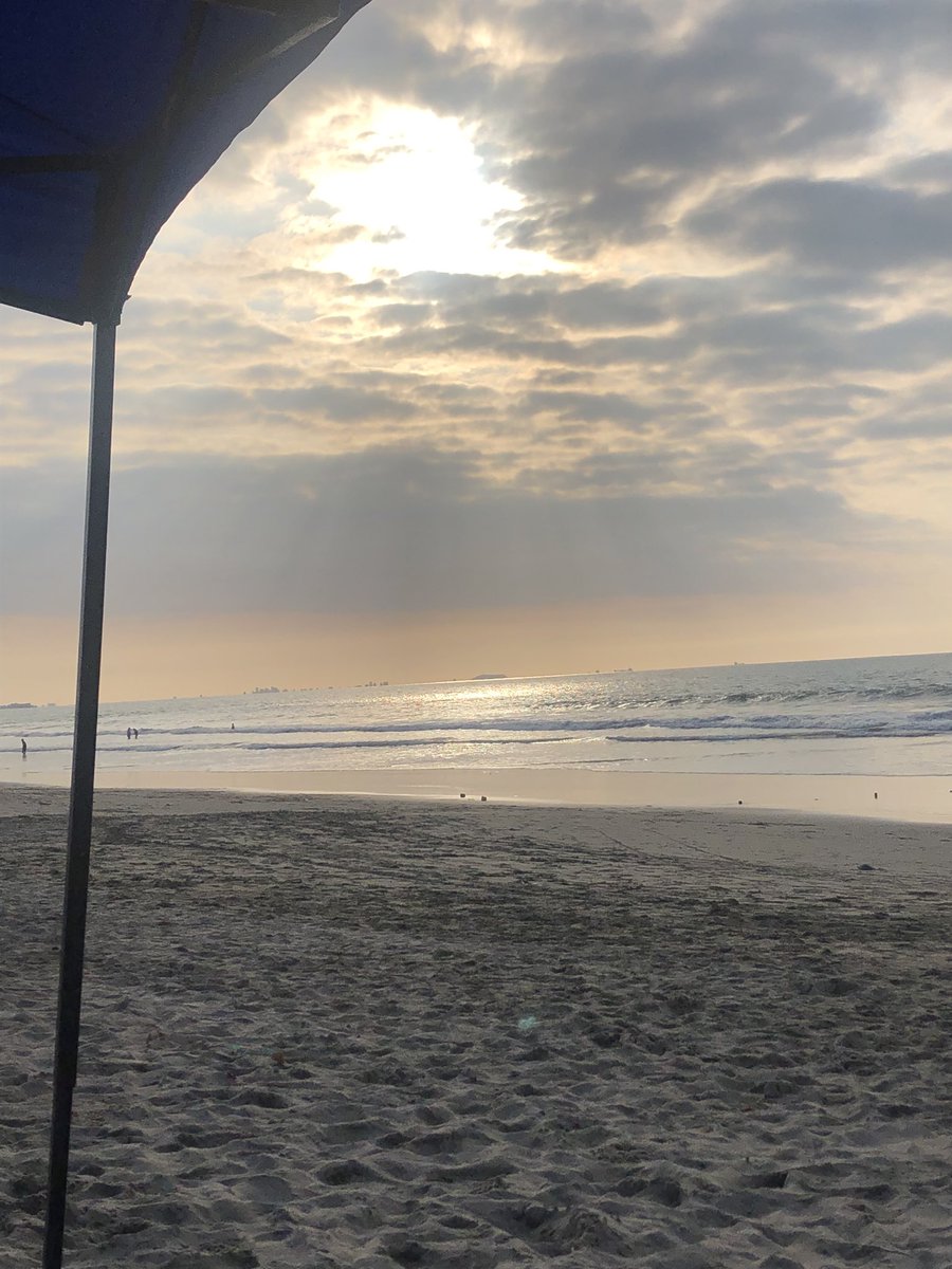 FatEstrella's tweet photo. Solo porque amo la playa 😍 https://t.co/tG45CaE7Fj
