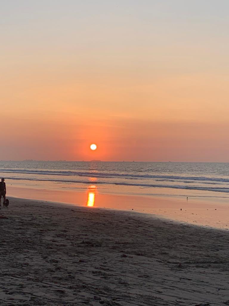 FatEstrella's tweet photo. Solo porque amo la playa 😍 https://t.co/tG45CaE7Fj