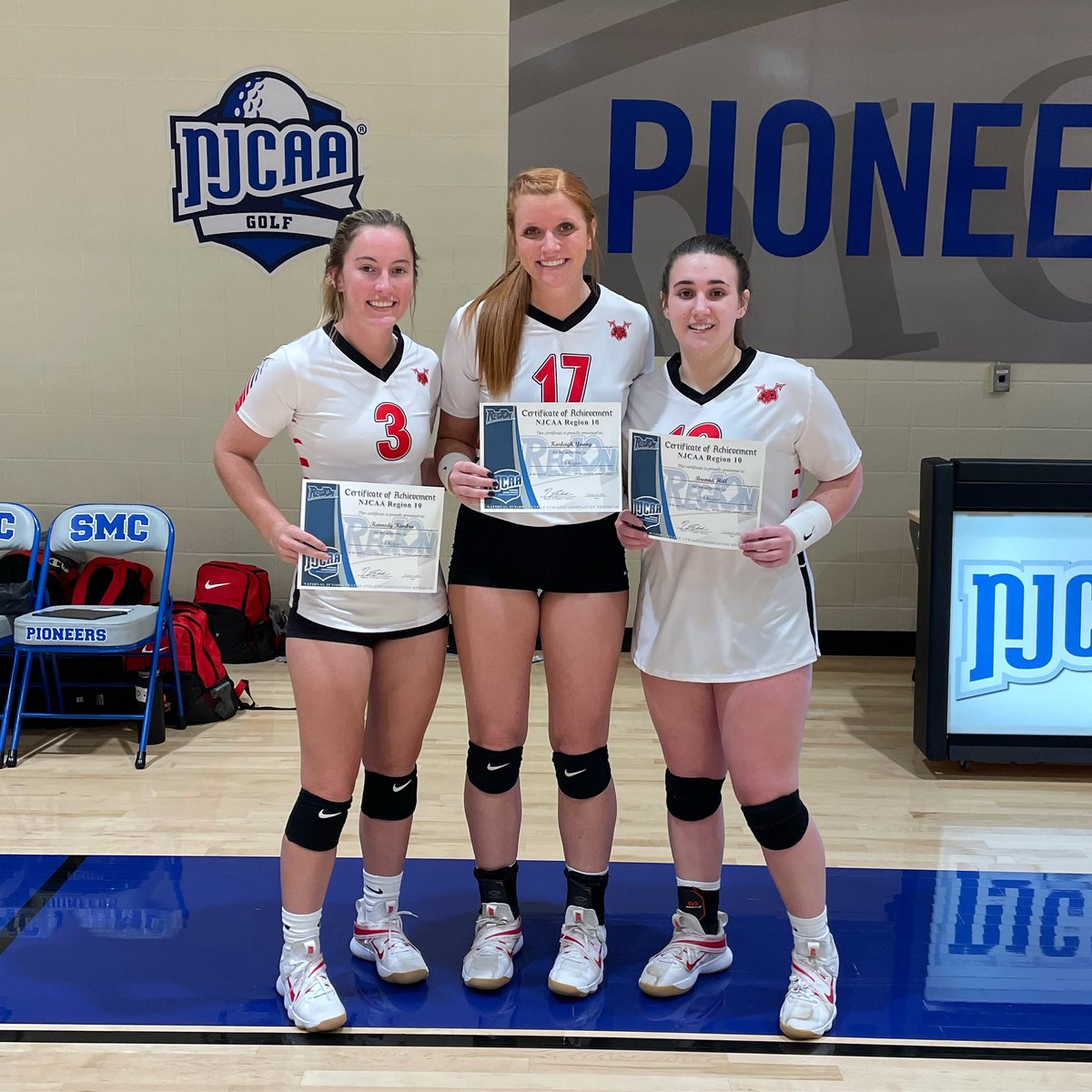 USCSumterVB's tweet photo. Congrats to our Fire Ants who made the Region 10 D1 Volleyball All-Region Team! 🎉 Your hard work paid off this season! 🐜 #uscsumter #uscsumterfireants #uscsumtervolleyball #antup 
#Reg10n https://t.co/dQRD45GZWb