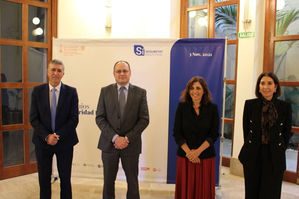 GVAinicotur's tweet photo. ➡️Conseller @rafacliment_ junt a la.S.A. @Rebeca_Torro i la D.G. @emparmbonafe assisteixen als #PremisSeguretatIndustrialCV @Aseival @sisegindustrial @COGITIValencia @CEV_CV
@FEMPAlicante @IndustrialesCV
@UGT_Comunica @ccoopv
@FEMEVALes https://t.co/aEwXrbmSOR