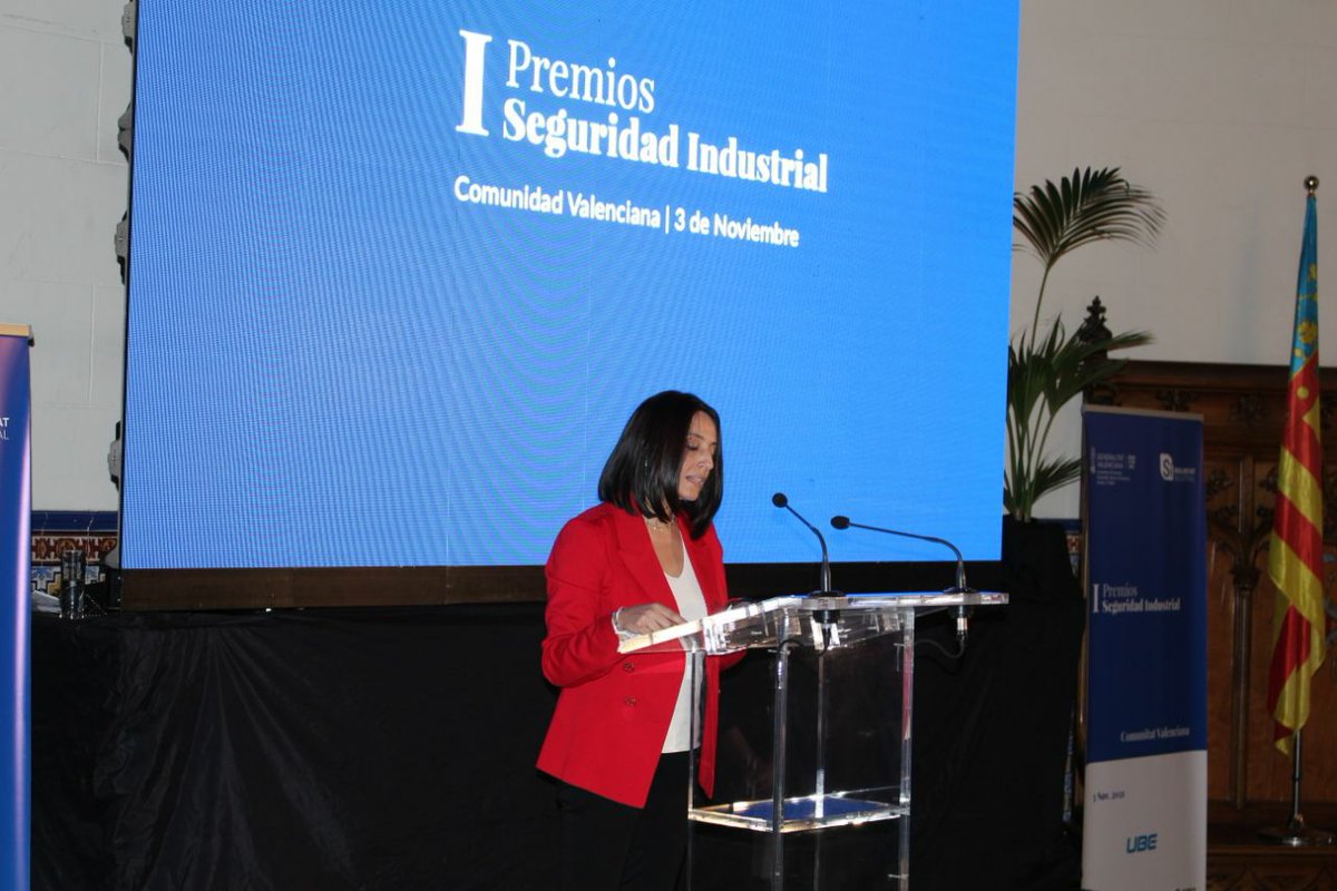 GVAinicotur's tweet photo. ➡️Conseller @rafacliment_ junt a la.S.A. @Rebeca_Torro i la D.G. @emparmbonafe assisteixen als #PremisSeguretatIndustrialCV @Aseival @sisegindustrial @COGITIValencia @CEV_CV
@FEMPAlicante @IndustrialesCV
@UGT_Comunica @ccoopv
@FEMEVALes https://t.co/aEwXrbmSOR