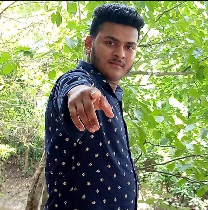 পিছনে বদনাম করে সামনে এসে 

আন্তরিকতা দেখানো মানুষগুলো 

থেকে দূরে থাকাই উত্তম,

 ওরা প্রকাশ্য শত্রুর চাইতেও ভয়ংকোর!..?