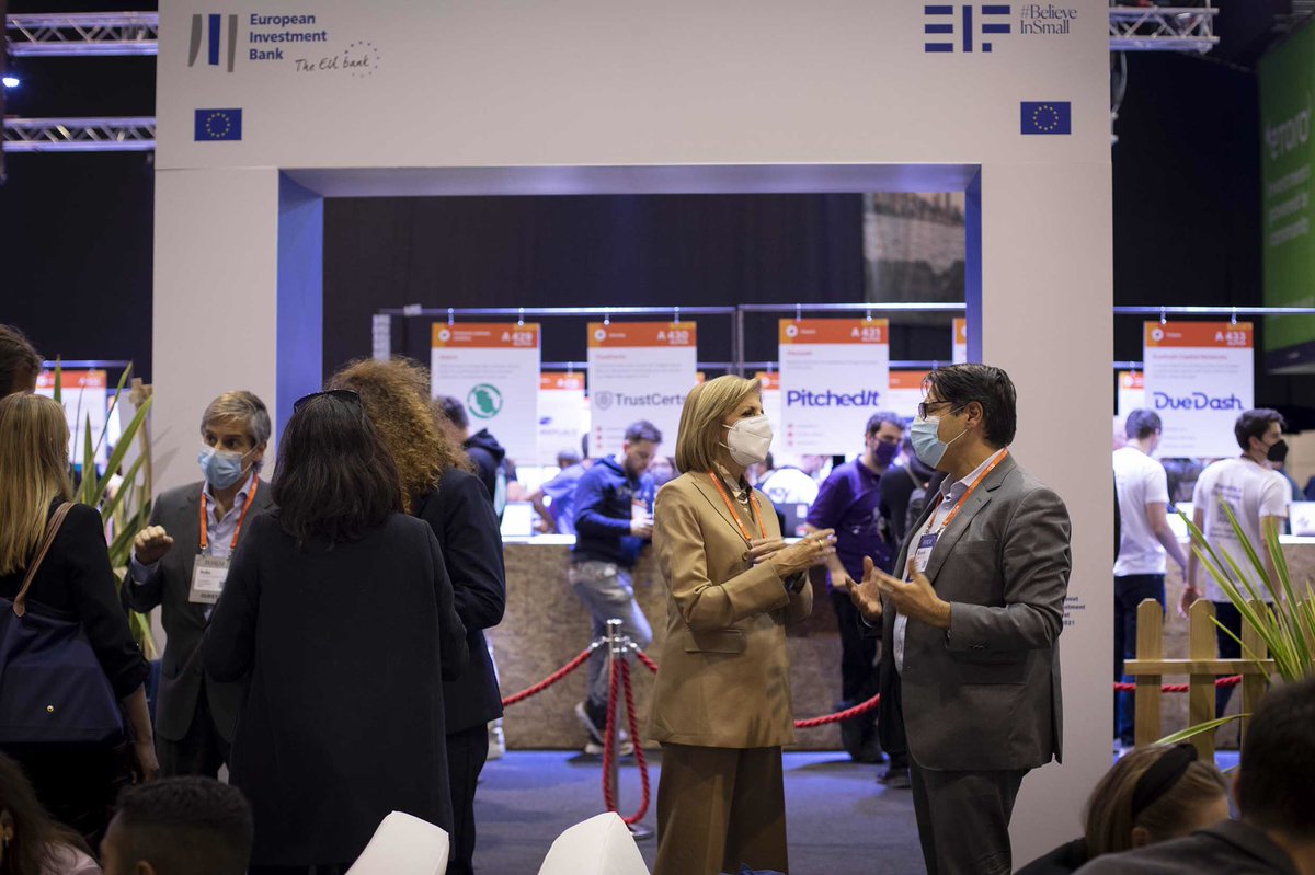 CE_PTrep's tweet photo. A Comissária @SKyriakidesEU reúne com @RicardMourinho, VP @EIB, no stand #NextGenerationEU na #WebSummit. #EUatWebSummit https://t.co/EvXiNsaMLd