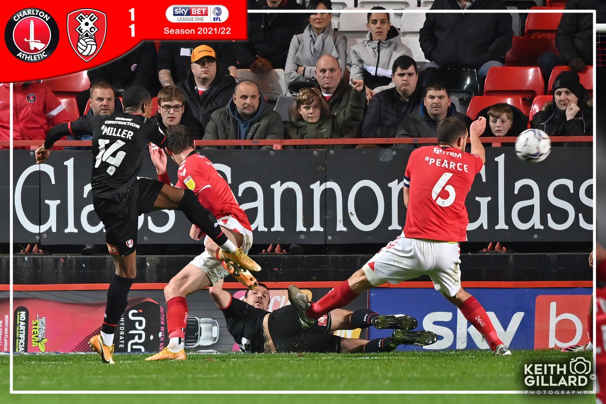 KGtopsnapper's tweet photo. Gallery from last night’s 1-1 draw between Charlton and Rotherham
https://t.co/fnPJnBD3qR

#cafc #Addicks #SandgaardEra #CharltonFamily #rufc https://t.co/K2iFGG2Dxx