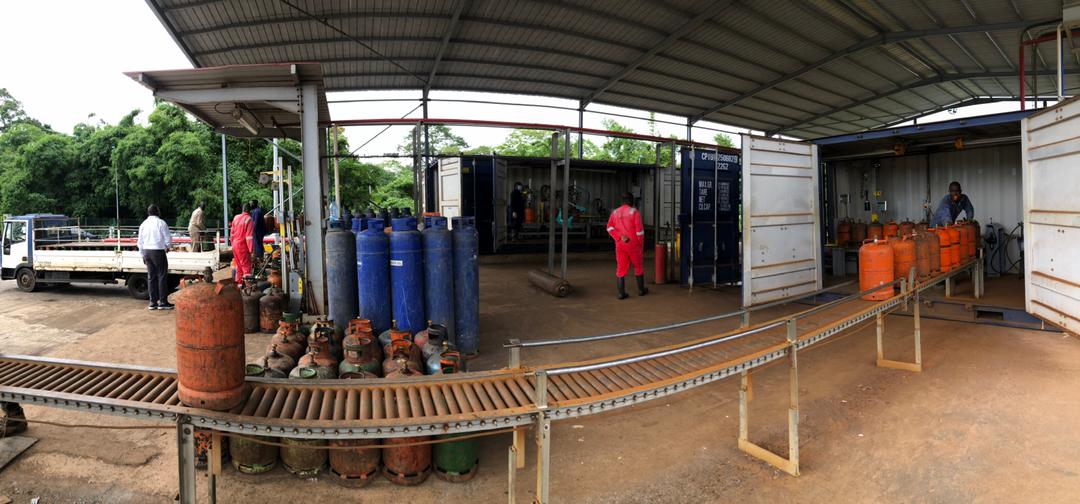 egmmh's tweet photo. Ministerio de Minas e Hidrocarburos convoca a una reunión mañana Jueves día 04 de noviembre sobre las 14 horas a las empresas: @SonagasG #Geogam y todas las distribuidoras de gas doméstico en la Isla de Bioko para abordar temas relacionados a la comercialización de gas doméstico. https://t.co/NlvWbR9e2H