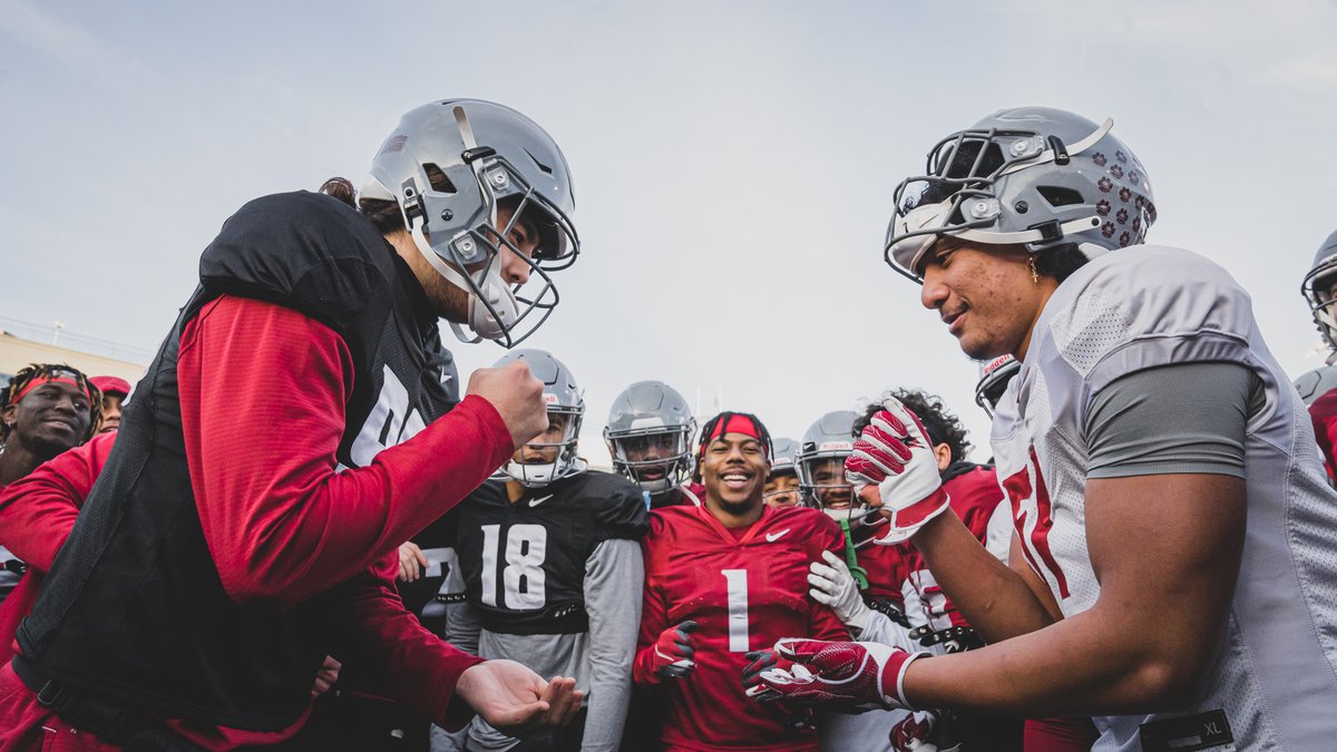 ᴍᴀʏ ᴛʜᴇ ʙᴇꜱᴛ ᴍᴀɴ ᴡɪɴ...🪨📰✂️

#GoCougs