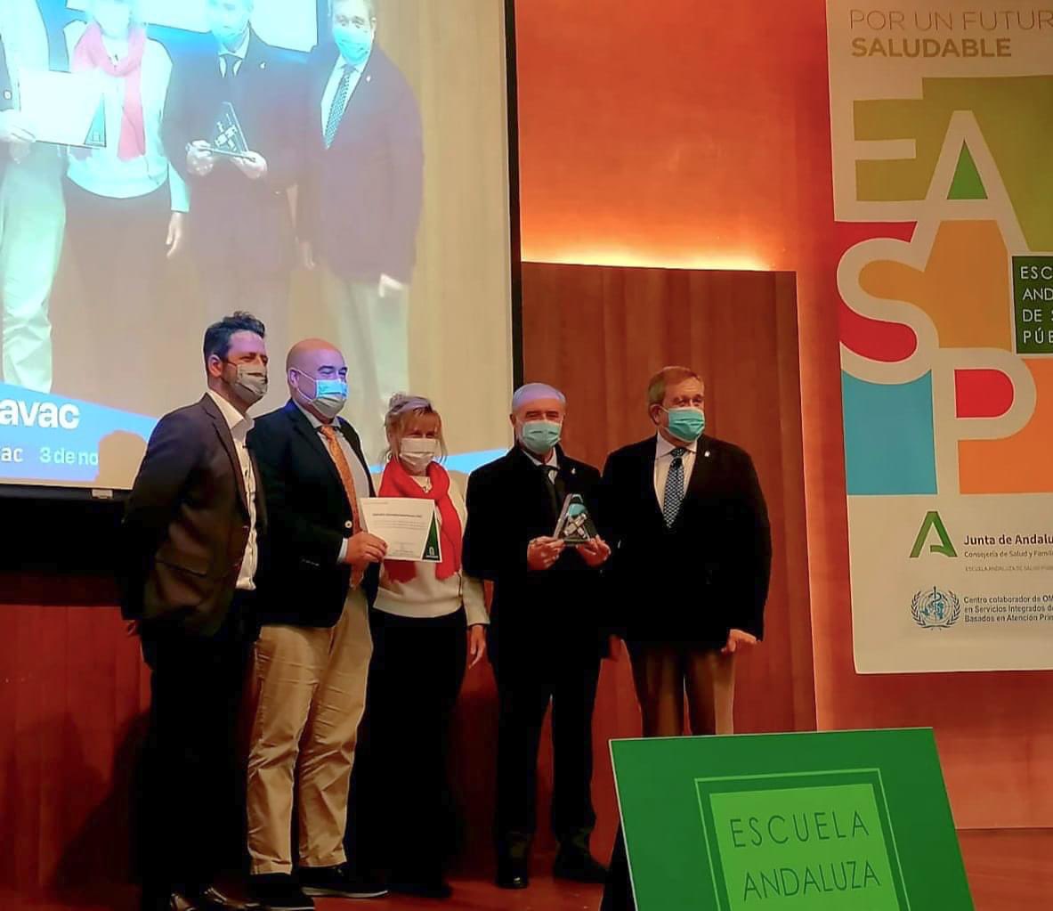 📌 El #AGSSurdeCórdoba es premiada como distrito cordobés con mayor cobertura vacunal de la #gripe en mayores de 65 años durante la campaña 20/21 🏅💉

➕INFO👉🏻 hospitalinfantamargarita.es/main/node/516

#AndalucíaSeVacuna
<a href="/Andavac_/">Andavac</a>