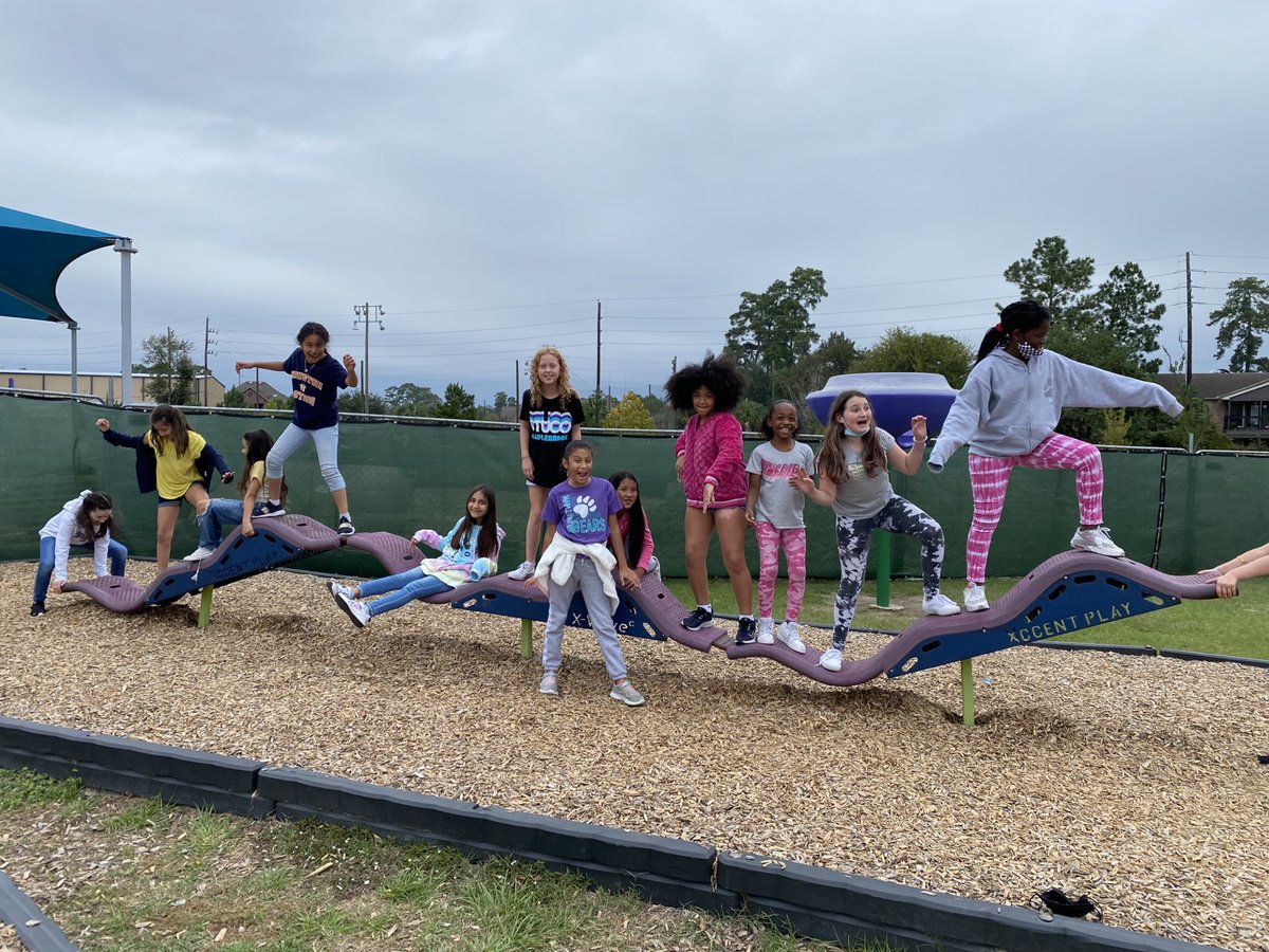 Girls just wanna have fun…
#mbeisfamily #mbebears2021