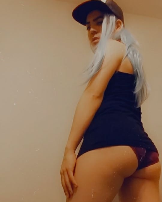 3 pic. Hey guys!?? I just wanted you all to know that I just made a TikTok account so if you wanna see