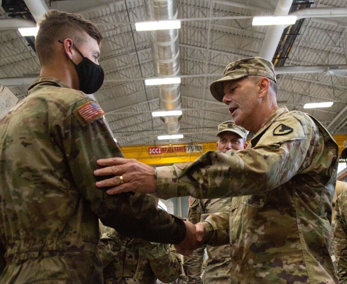 FightingFirst's tweet photo. Deputy Commanding General for @ArmyMateriel LTG Flem B. “Donnie” Walker visited @FortRiley recently to meet with senior leaders to discuss future sustainment operations. #Sustainability #bigredone #pointofvictory https://t.co/1aGabxc4Iy