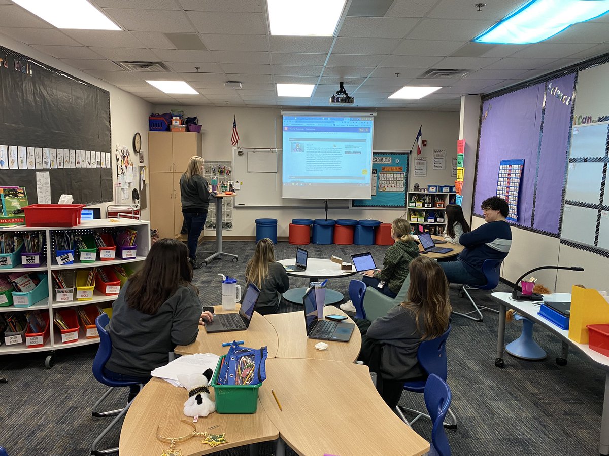 Melanie Roberson tweet media