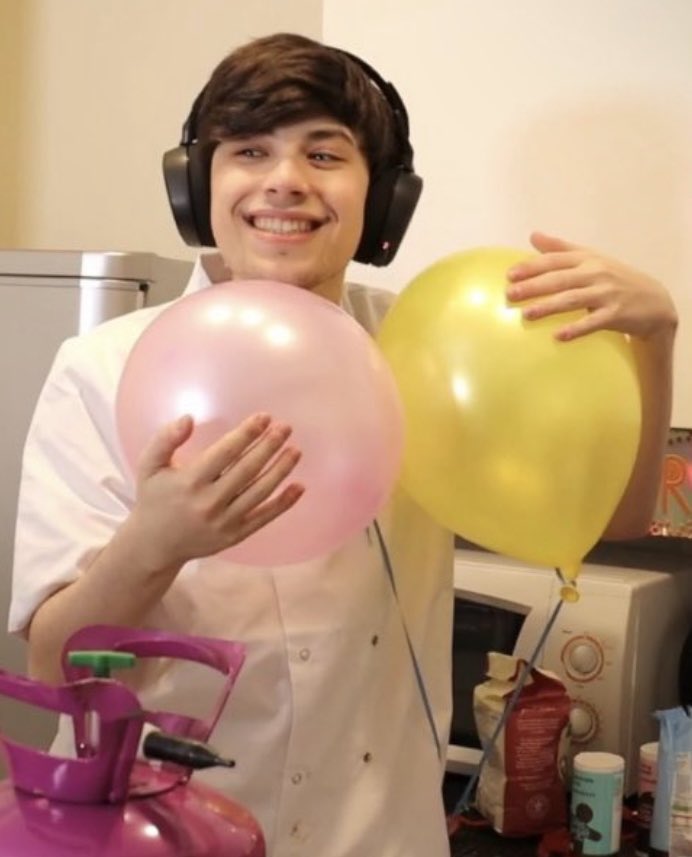 soupearte's tweet photo. :] this is late but happy birthday george #georgenotfoundart #georgebakingstream #404twt #dsmp #mcyt https://t.co/yjpbUlLpcj