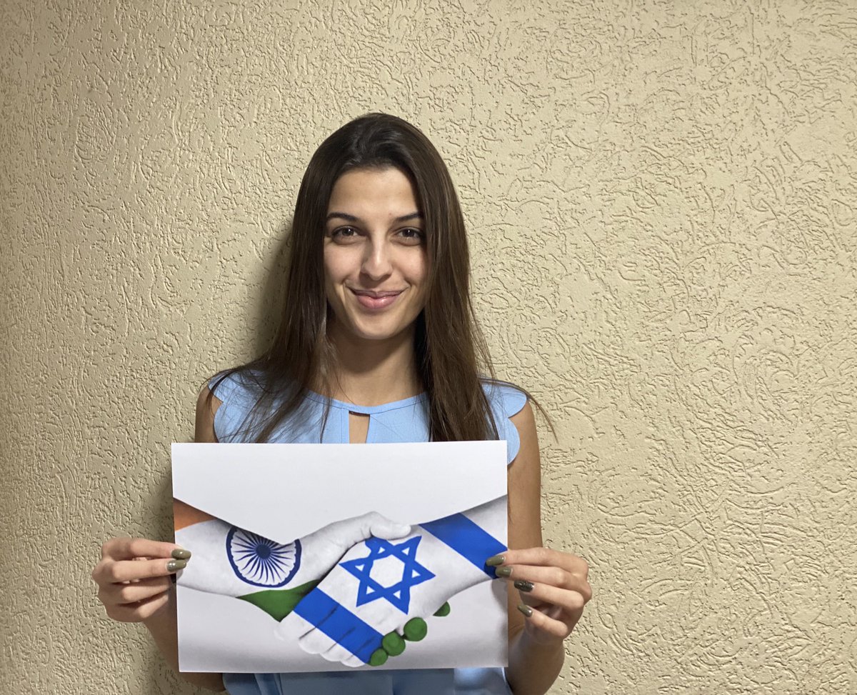 kh_lorena's tweet photo. Happy #Diwali all the way from Israel 

हैप्पी दिवाली माय फ्रेंड्स 🇮🇳🇮🇱 https://t.co/6kc4c0OV7D