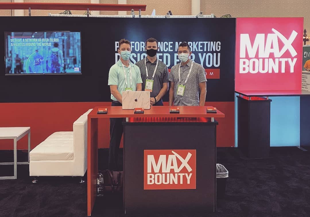 MaxBounty tweet media