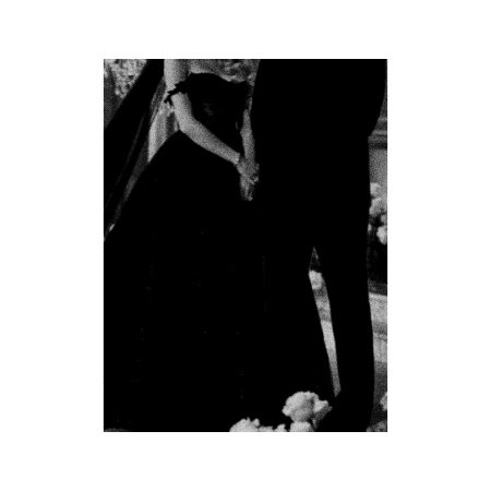 —Vía IG—

Es la segunda vez que camino con una hija hasta el altar para ver cómo un aparecido me la roba... Y aunque sea una tortura no hay nada más bello para mí que verlas felices.
Felicidades mi niña <a href="/LilithWayZ/">Lilith 𖤍</a> y muchas gracias por dejarme ir a tu lado, te amo. 31/10/21