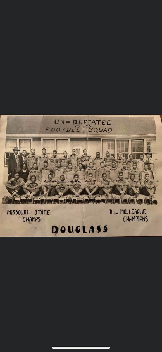 luv30s's tweet photo. WEBSTER GROVES 1945 MY GRANDFATHER 🧡🖤 #WHENNORTHWEBSTER #WEBSTERGROVES https://t.co/Oq6YnTCmgH