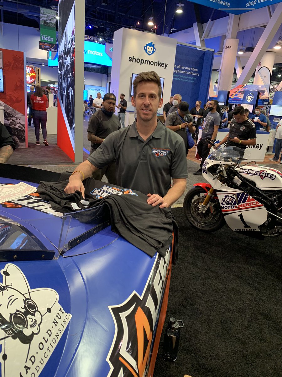 AP4Less's tweet image. Come out and meet @MattJaskol and get your free shirt. @SEMASHOW