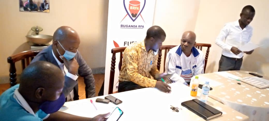 BugandaRFA's tweet photo. Buganda Regional League (BRL) - @OfficialFUFA 3rd Division club Chairpersons Meeting at Lions Hotel- Mengo
@synergy_fc__ @LugaziFC @OfficialFUFA @lwezafc https://t.co/yoZ6SspdYD