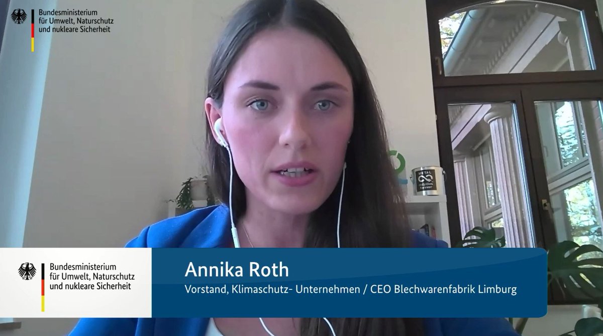 Geschäftsführerin <a href="/annika_roth7/">Annika Roth</a> auf der Pressekonferenz #COP26 - Deutsche Unternehmen auf dem Weg zur Klimaneutralität: "Wir benötigen Rahmenbedingungen die Investitionsanreize schaffen und internationale Wettbewerbsfähigkeit sichern." #KlimaschutzUnternehmen #Kreislaufwirtschaft