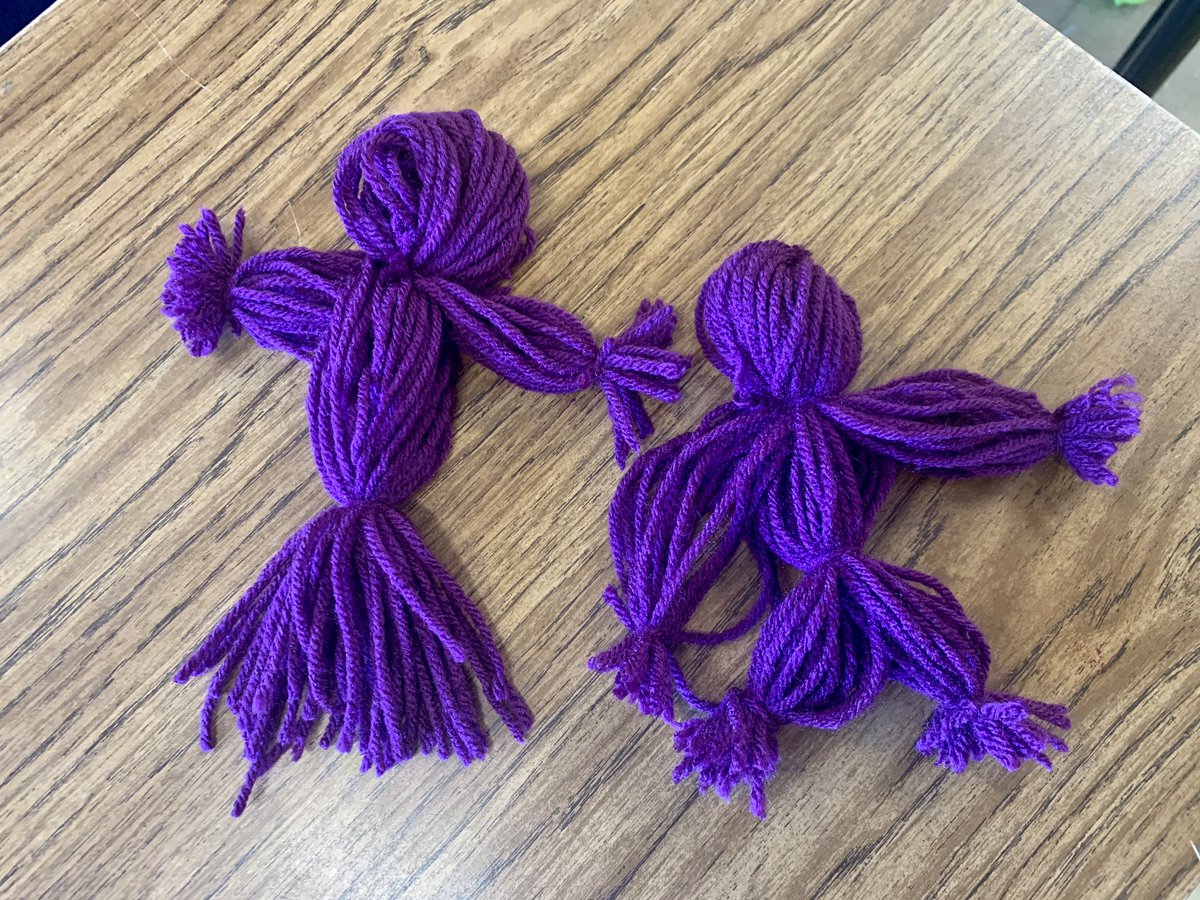 5McScott's tweet photo. Our students loved making yarn dolls inspired by our historical fiction read-aloud Esperanza Rising! @thedaterschool https://t.co/Sl8A6ZaWZ4